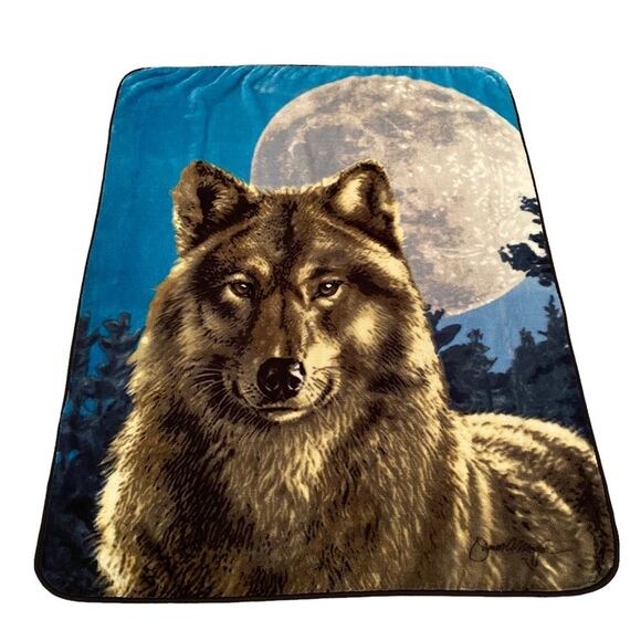 The Northwest Company James Meger Wolf Moon Spirit Animal Blanket - Picture 1 of 9